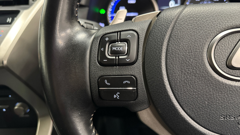 Lexus NX 300h 2.5 5dr CVT FWD [17 inch Alloy/without Nav] Hybrid Estate